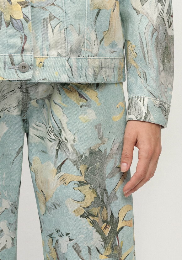 Джинсы прямого кроя с цветочными мотивами шир.  580, рис. 9