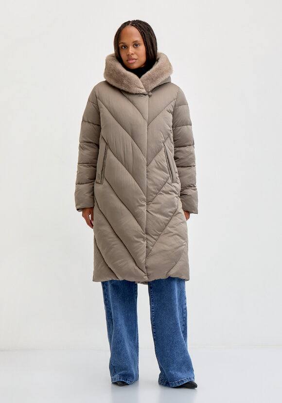 Куртка Жанна шир.  580, рис. 12