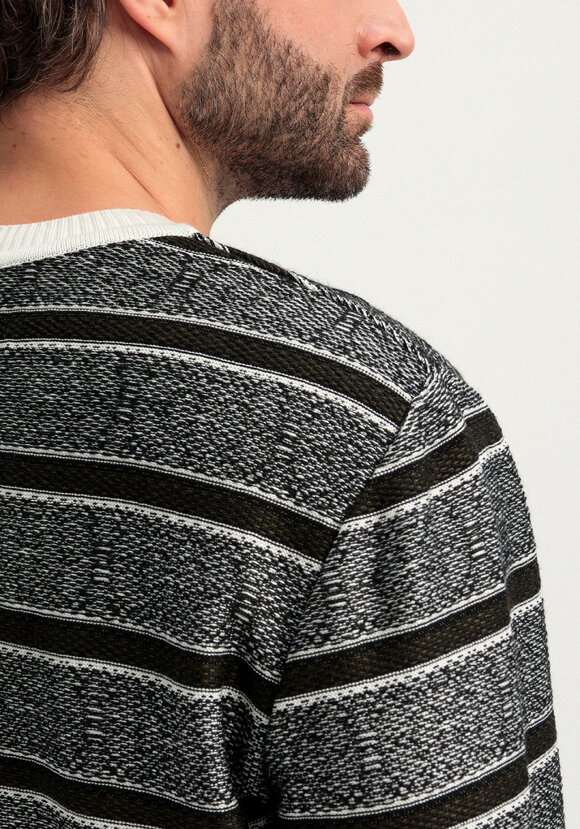 Джемпер в полоску с контрастными манжетами шир.  580, рис. 6