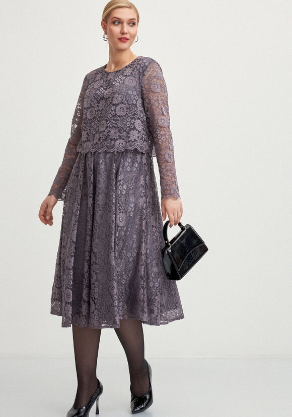 Платье из гипюра с отрезной кокеткой шир.  580, рис. 10