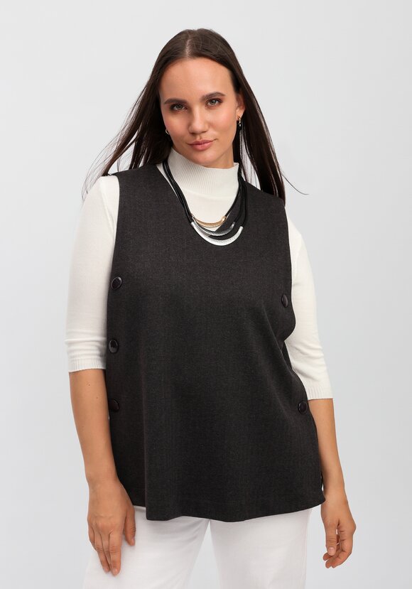 Жилет А-силуэта с дизайнерской застёжкой шир.  580, рис. 18