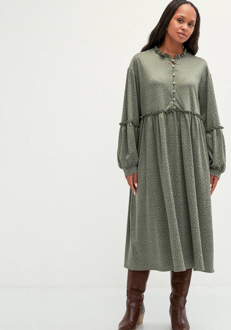 Платье свободного кроя с кокеткой шир.  750, рис. 4