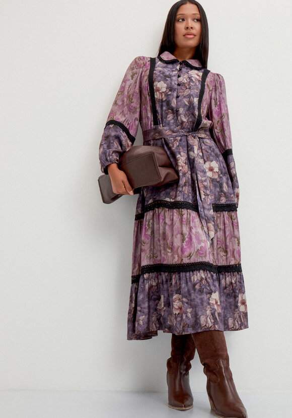 Платье с вставками кружева шир.  580, рис. 15