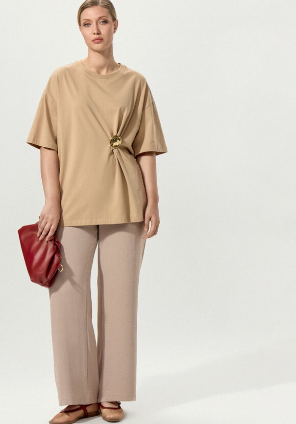 Брюки свободные на резинке по поясу шир.  580, рис. 6