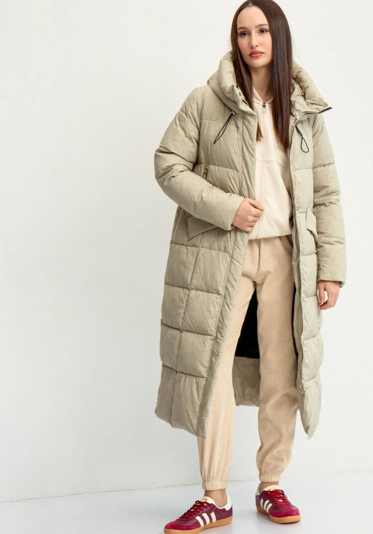 Удлиненный пуховик с капюшоном шир.  750, рис. 18