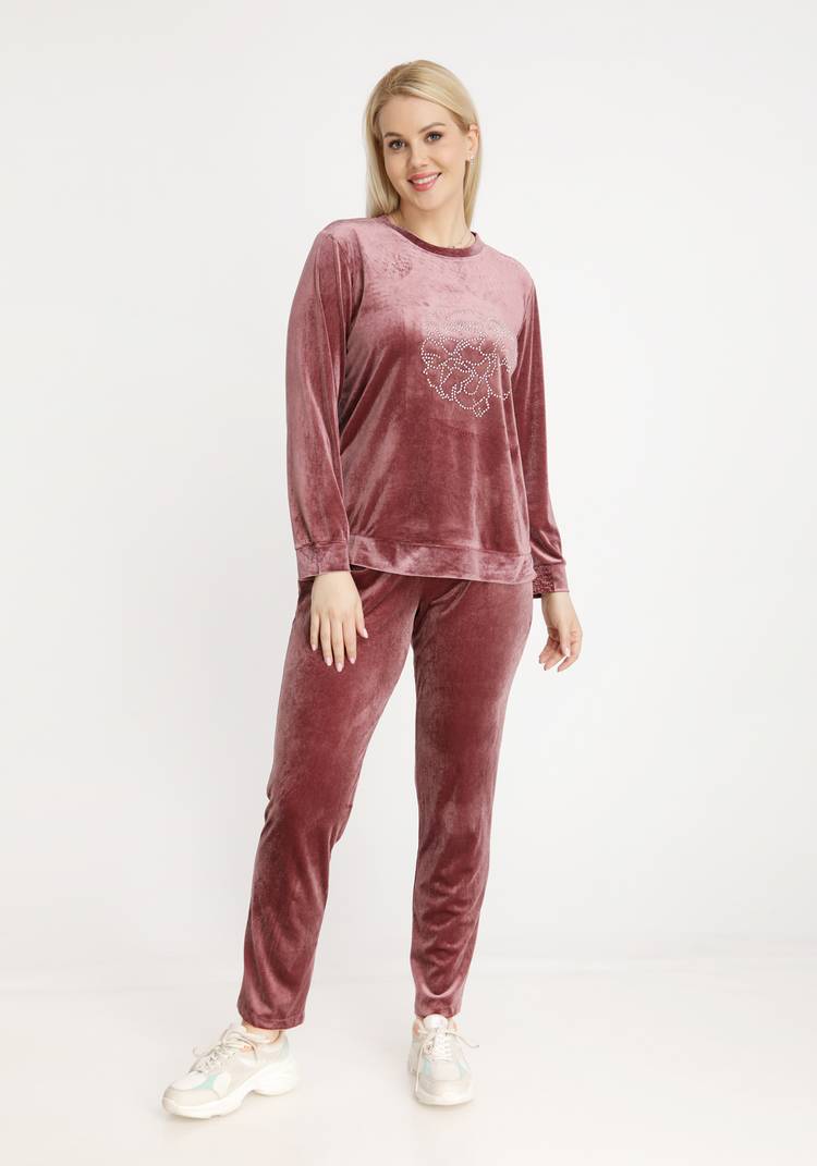 Костюм из бархата с аппликацией шир.  750, рис. 9