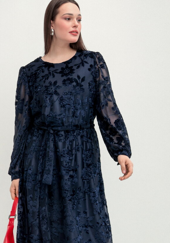 Платье с цветами из бархата шир.  580, рис. 18