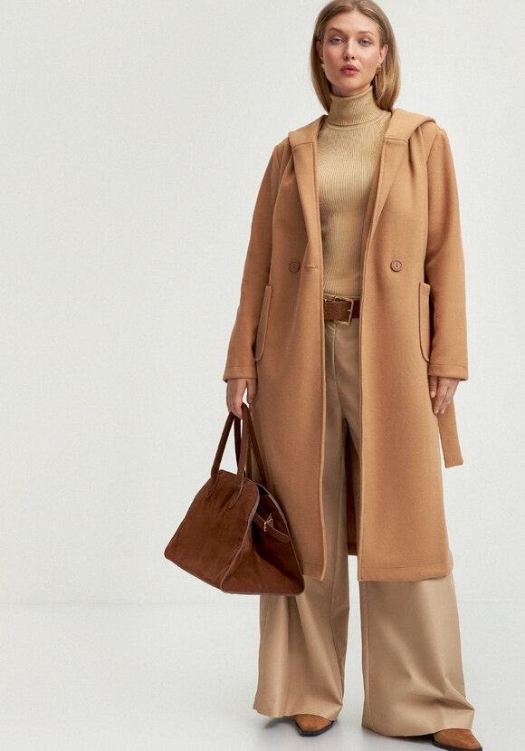 Пальто удлиненное на запах с разрезами шир.  580, рис. 10