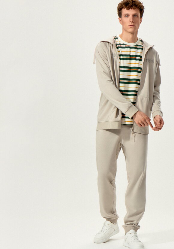 Толстовка с вышивкой и капюшоном шир.  580, рис. 8