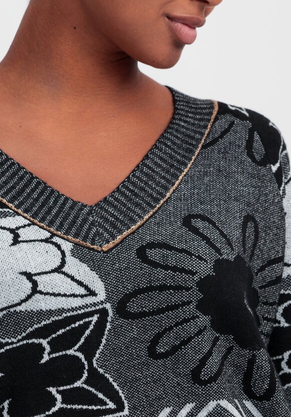 Джемпер Роза шир.  580, рис. 12