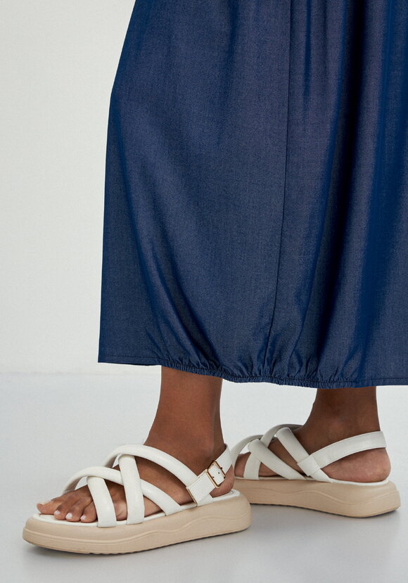 Юбка оригинального кроя с декором из пуговиц шир.  580, рис. 15