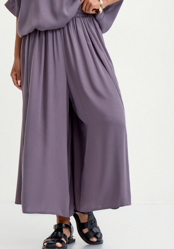 Юбка-брюки свободного кроя на резинке шир.  580, рис. 32