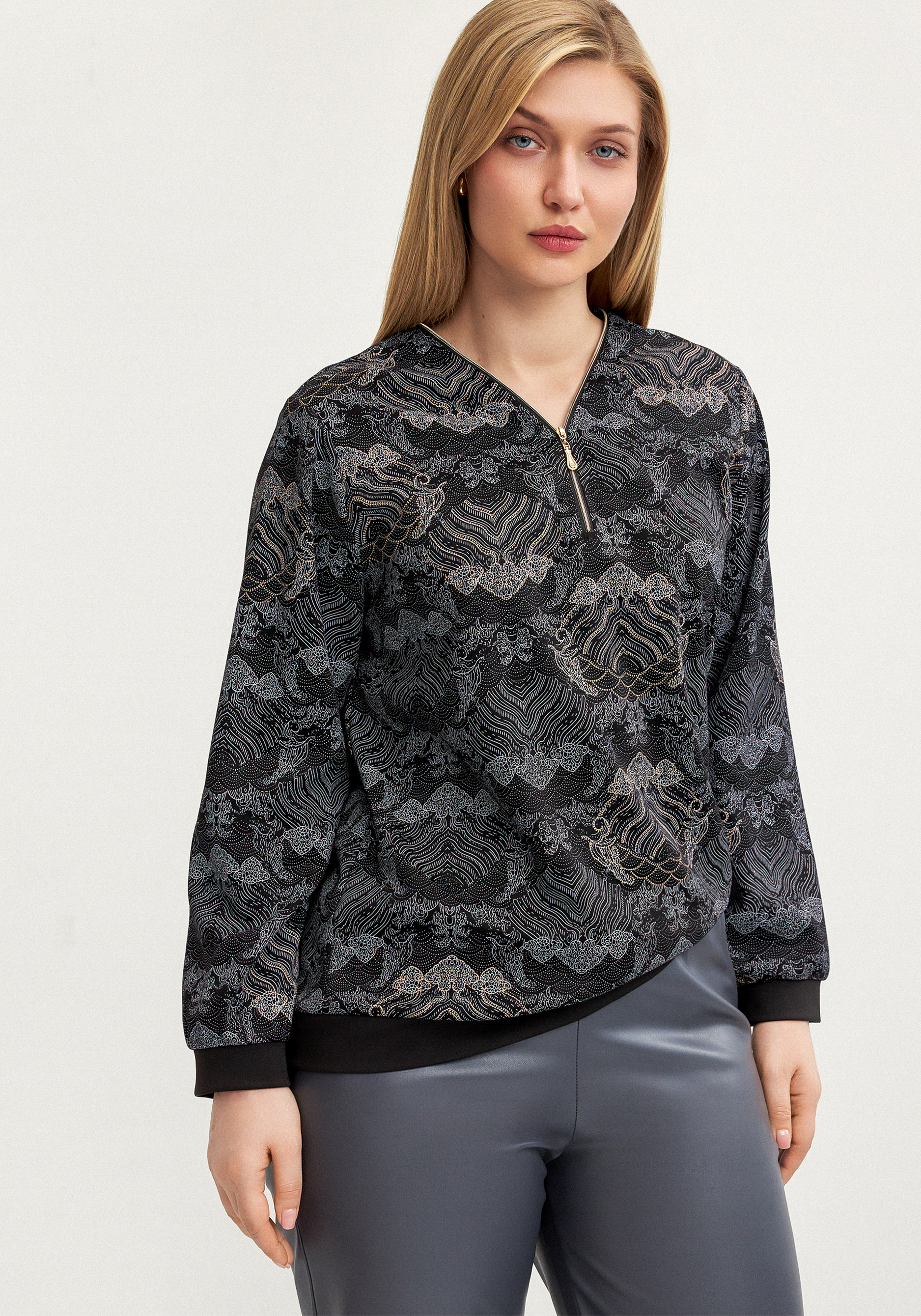 Блуза на молнии из трикотажа