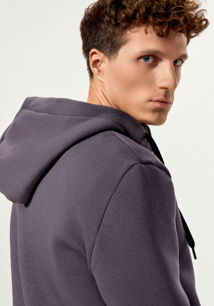 Толстовка с декоративной нашивкой на кармане шир.  750, рис. 24