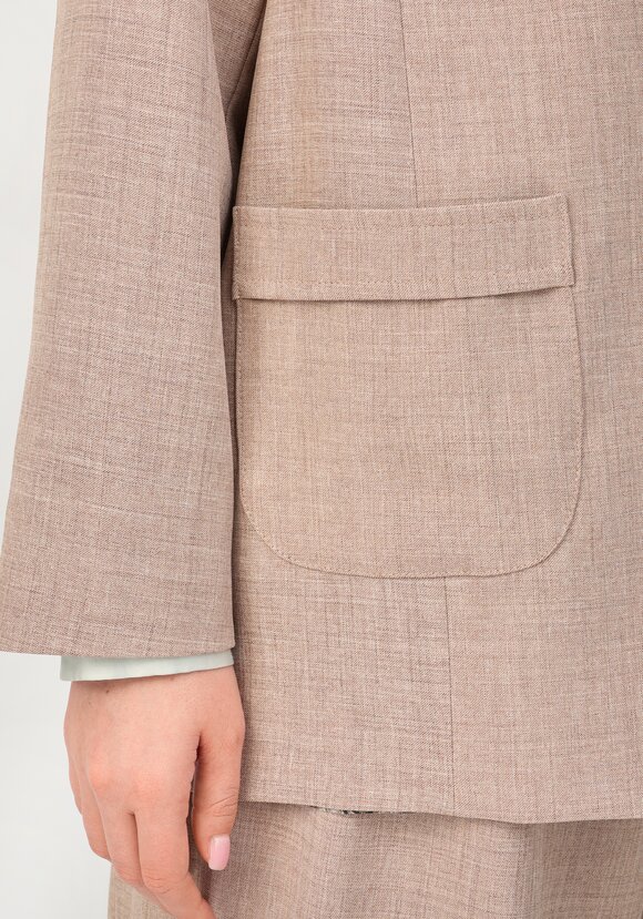 Пиджак однобортный на пуговицах шир.  580, рис. 18