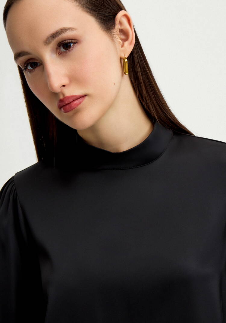 Блуза шелковая с пуговицами на вороте шир.  750, рис. 5