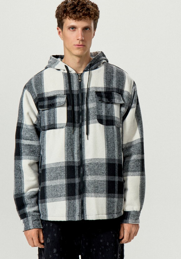 Рубашка с капюшоном и подкладом из шерпы шир.  580, рис. 31