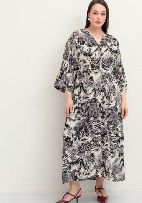 Платье на запах шир.  580, рис. 4