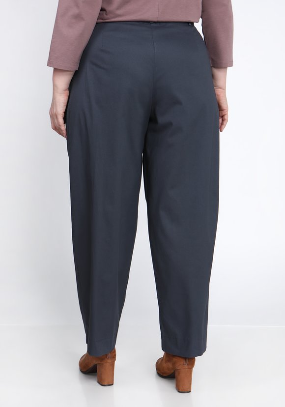 Брюки с защипами шир.  580, рис. 9