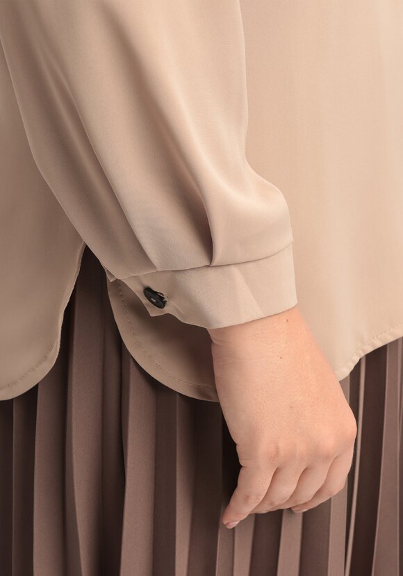 Блуза с принтом по воротнику и планке шир.  580, рис. 7