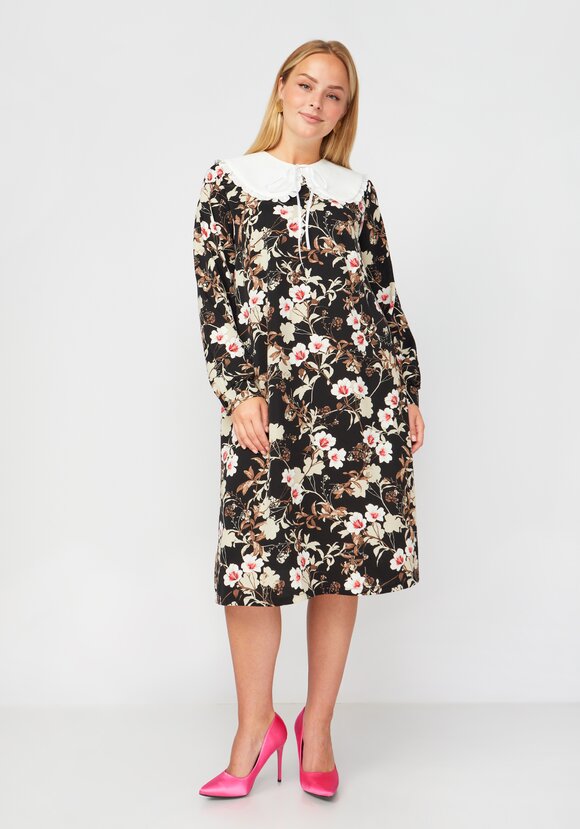 Платье принтованное со съемным воротником шир.  580, рис. 22