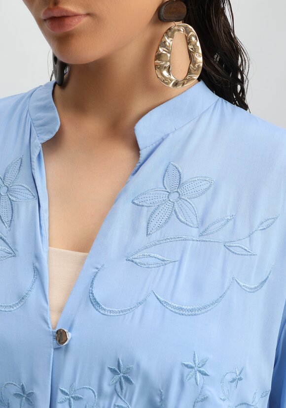 Рубашка удлиненная с вышивкой на кокетке шир.  580, рис. 8