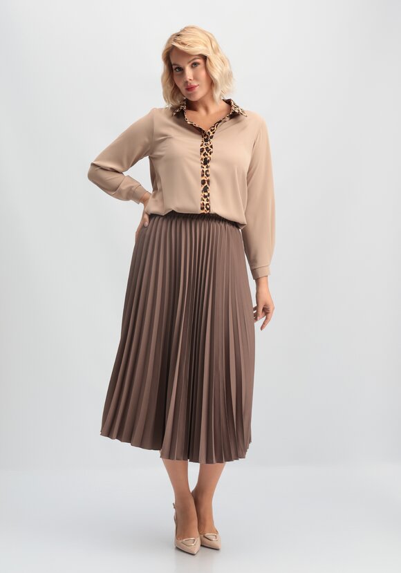 Блуза с принтом по воротнику и планке шир.  580, рис. 9