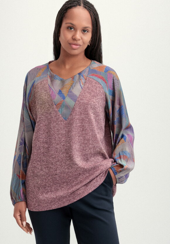 Блуза трикотажная с красочным принтом шир.  580, рис. 8