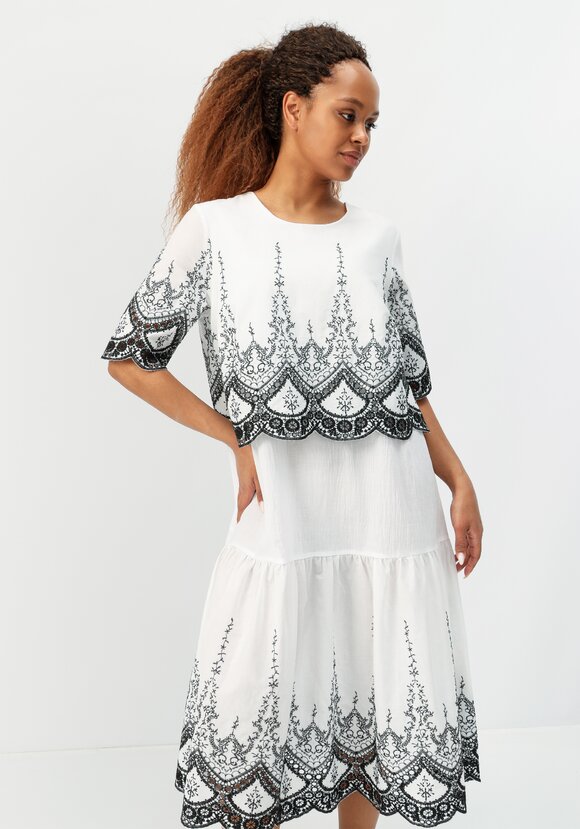 Платье свободного кроя с вышивкой шир.  580, рис. 7