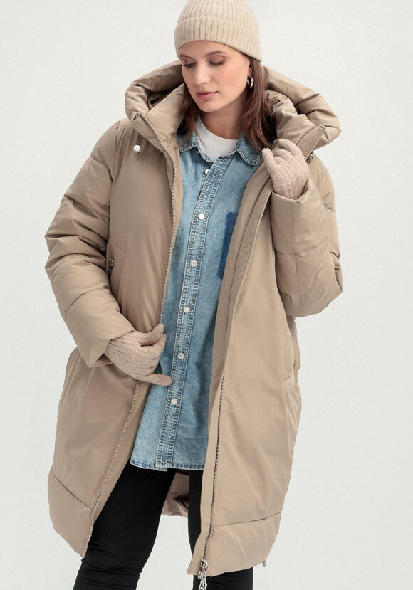 Пуховик с боковыми карманами на молнии шир.  580, рис. 12