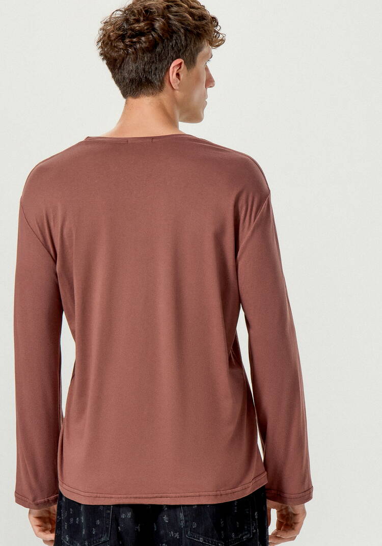 Лонгсливы с лаконичным принтом, 2 шт. шир.  750, рис. 44