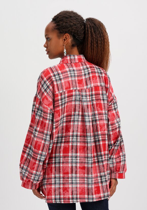 Рубашка в клетку свободного кроя шир.  580, рис. 23