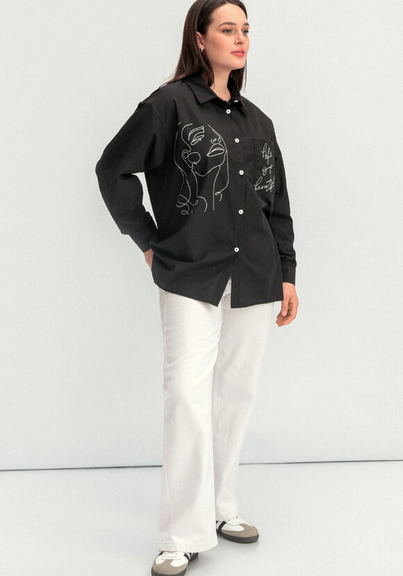 Рубашка с принтом на передней полочке шир.  580, рис. 28