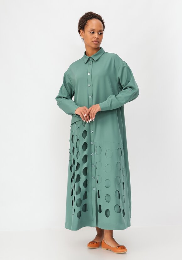 Платье-рубашка с перфорацией шир.  580, рис. 8