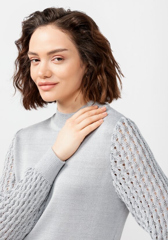 Джемпер с ажурными рукавами объемной вязки шир.  580, рис. 11