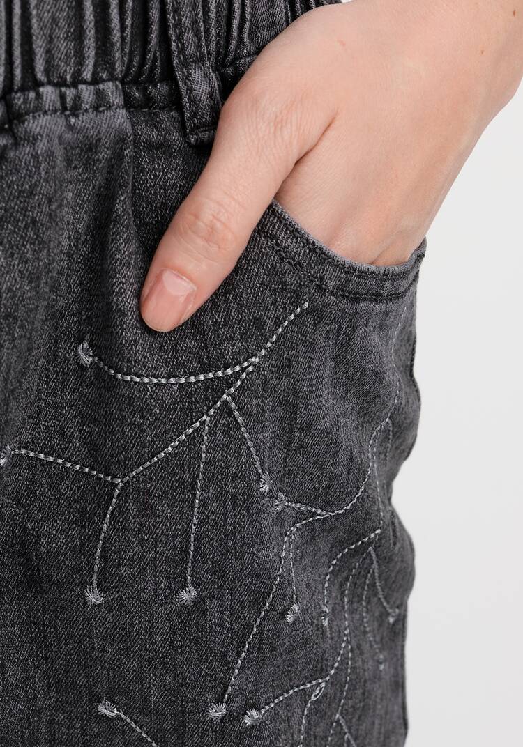 Джинсы с вышивкой Вечерняя прогулка шир.  750, рис. 11