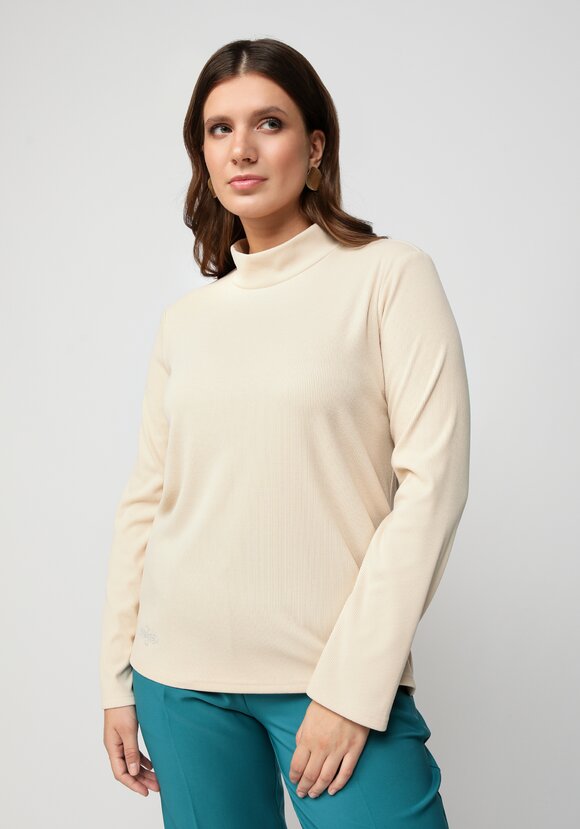 Водолазка прямого кроя шир.  580, рис. 18