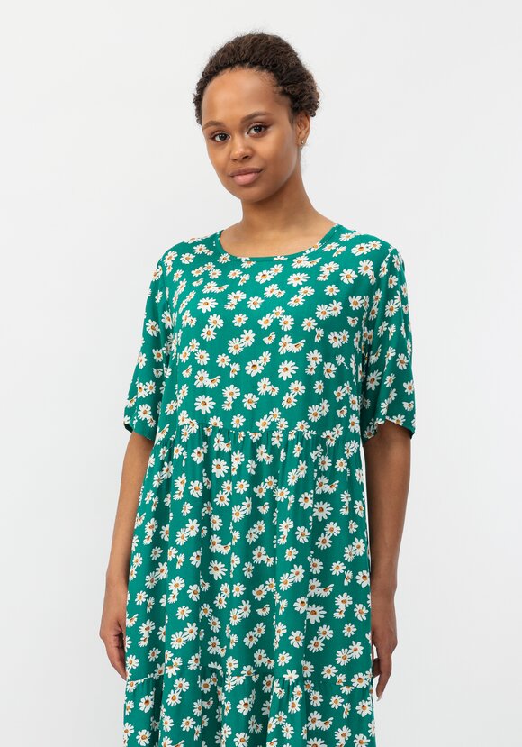 Платье с отрезной талией и коротким рукавом шир.  580, рис. 32