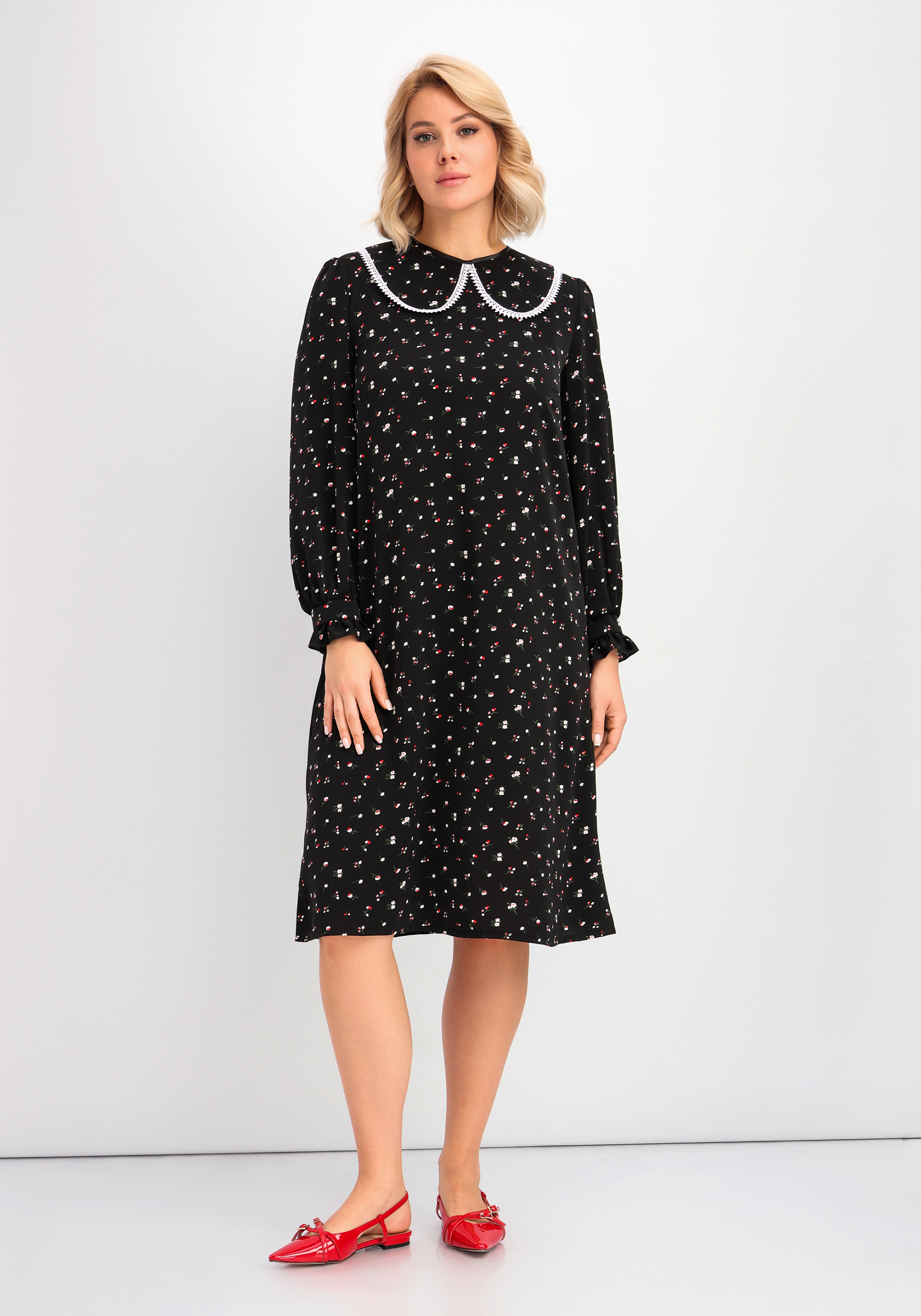 Платье с воротником на поясе