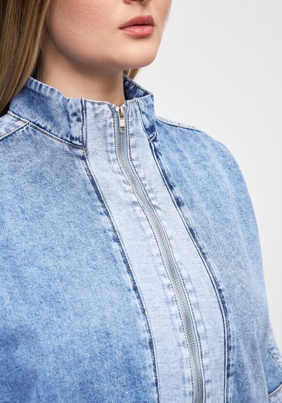 Джинсовая куртка на молнии со шнурками шир.  580, рис. 12