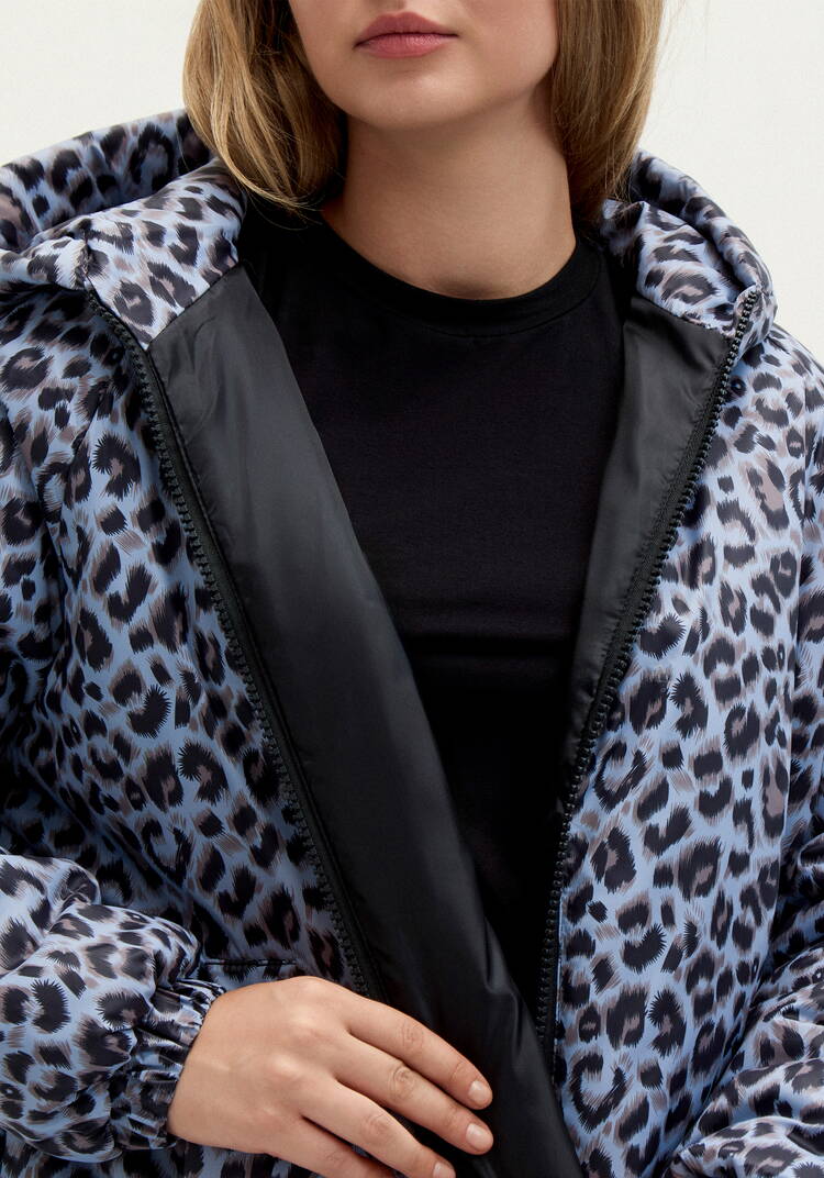 Куртка с анималистическим принтом и капюшоном шир.  750, рис. 19