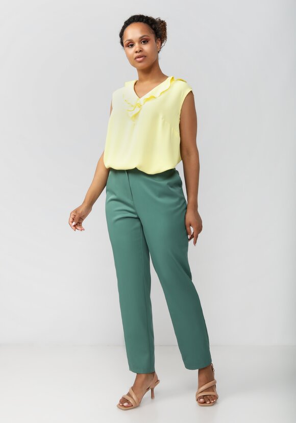 Блуза с коротким рукавом и рюшей шир.  580, рис. 2