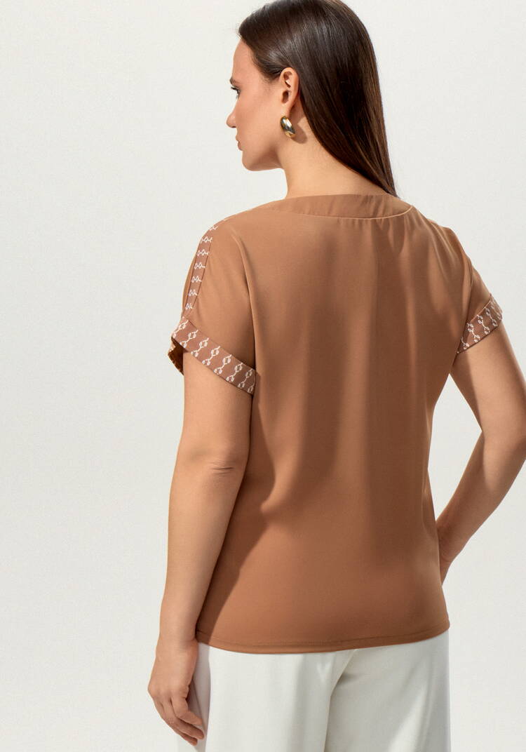 Блуза с боковым нагрудным карманом шир.  750, рис. 3