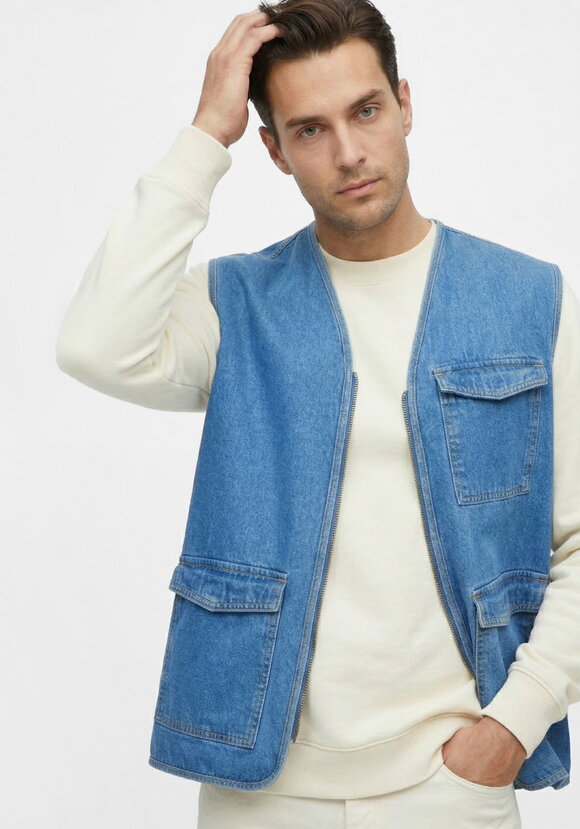 Жилет из джинсы Бруно шир.  580, рис. 1