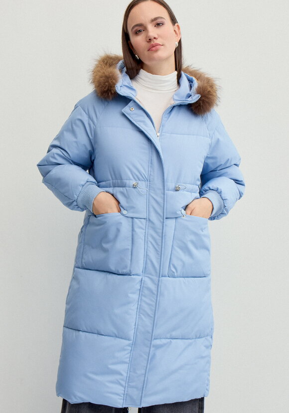 Пальто с меховой опушкой по капюшону шир.  580, рис. 2