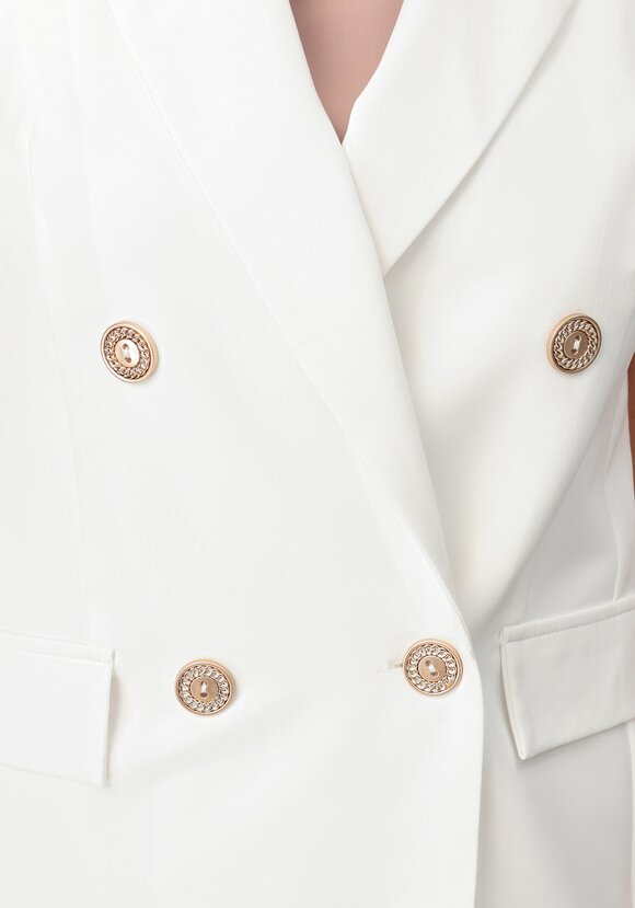 Жилет двубортный на пуговицах шир.  580, рис. 14