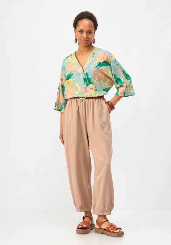 Брюки бананы на резинке с карманами шир.  580, рис. 23