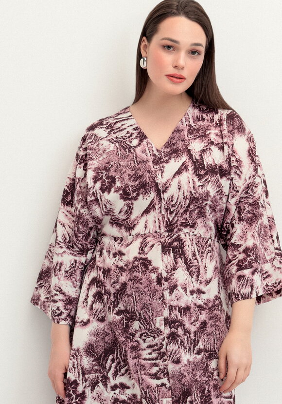 Платье на запах шир.  580, рис. 15