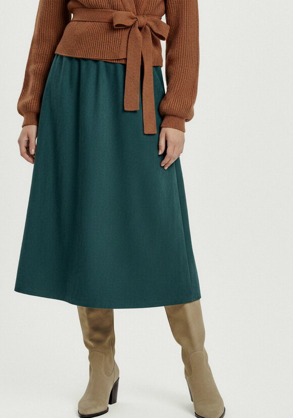 Юбка А-силуэта из эко-замши, на резинке шир.  580, рис. 2