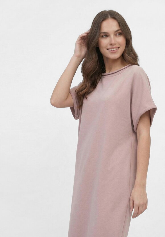 Платье свободного кроя с карманaми шир.  580, рис. 14